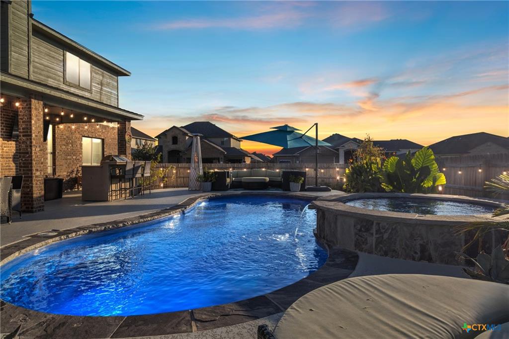 Lake Pointe pool and outdoor living in Temple TX