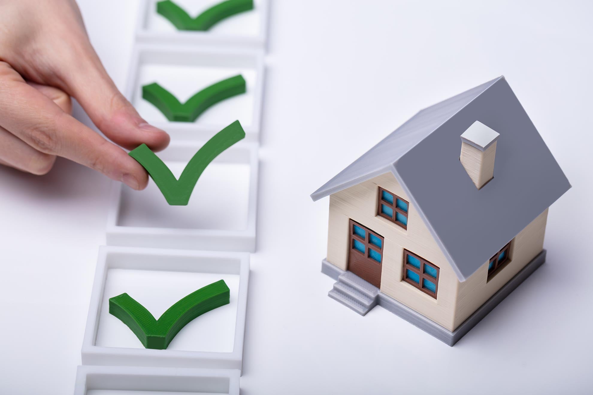 Tax deduction checklist and workspace for real estate investors