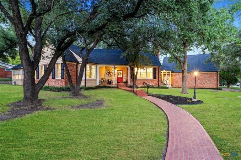 Historic District neighborhood homes, Temple TX