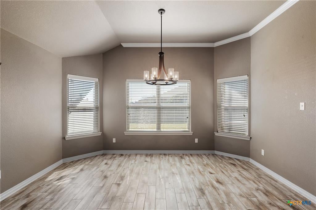 Dining room in Carriage House Trails