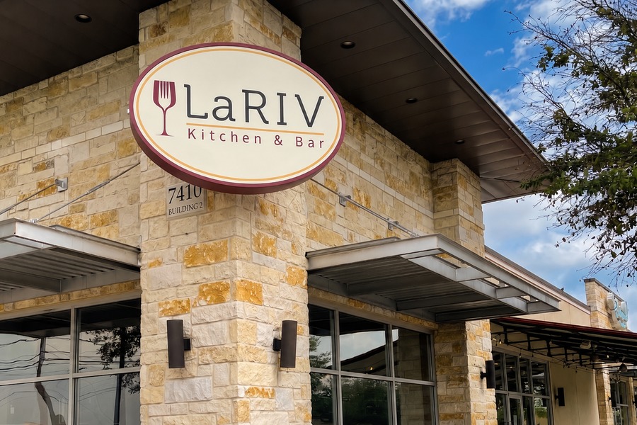 La Riv Kitchen & Bar storefront in West Temple TX